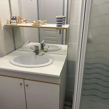 Maison 3 Pieces Avec Piscine, Parking, Animaux Admis - Fleury-saint-pierre-la-mer - Fr-1-229d-126 *