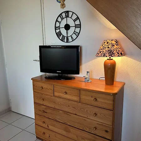 Maison 3 Pieces Avec Piscine, Parking, Animaux Admis - Fleury-saint-pierre-la-mer - Fr-1-229d-126 *