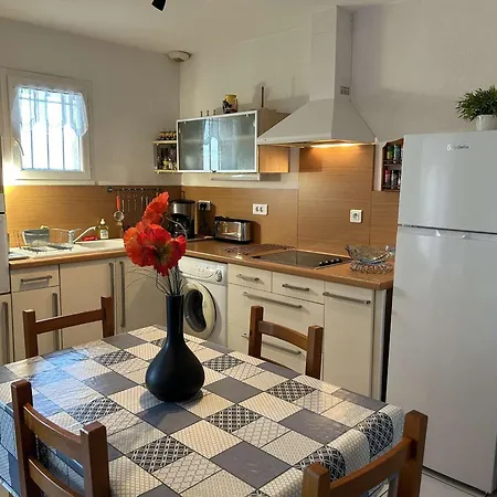 Maison 3 Pieces Avec Piscine, Parking, Animaux Admis - Fleury-saint-pierre-la-mer - Fr-1-229d-126 Holiday home *